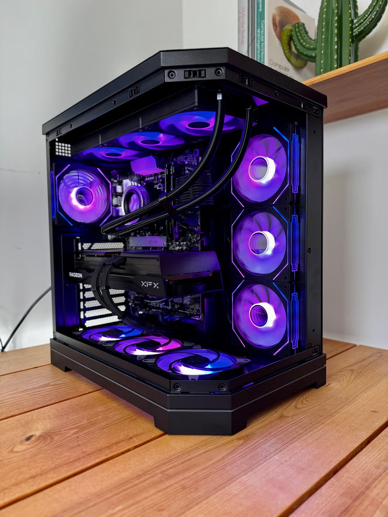 Monster PC — Ryzen 7 9800X3D - RX 9070XT - 32GB RAM - 2TB SSD