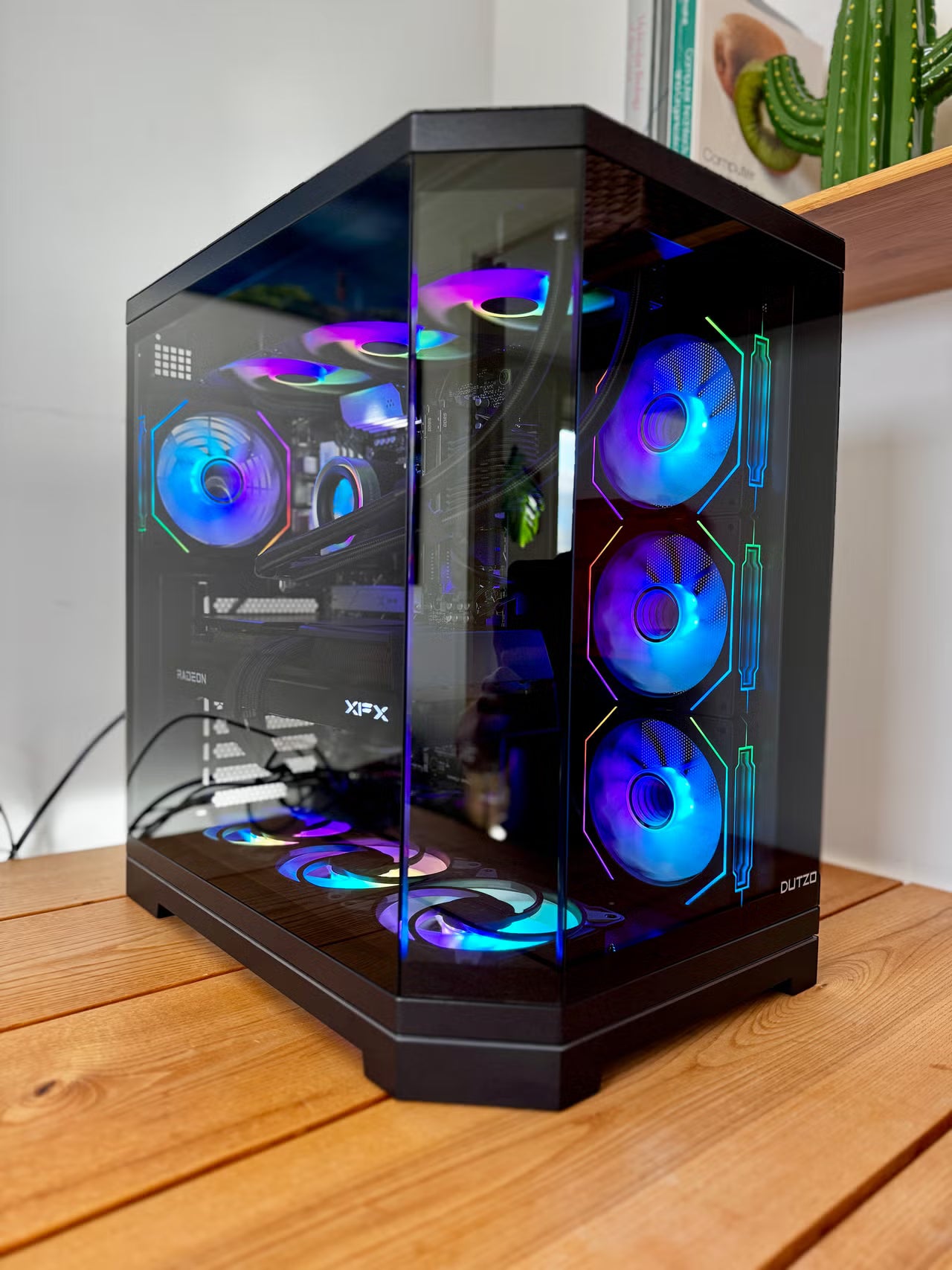 Monster PC — Ryzen 7 9800X3D - RX 9070XT - 32GB RAM - 2TB SSD
